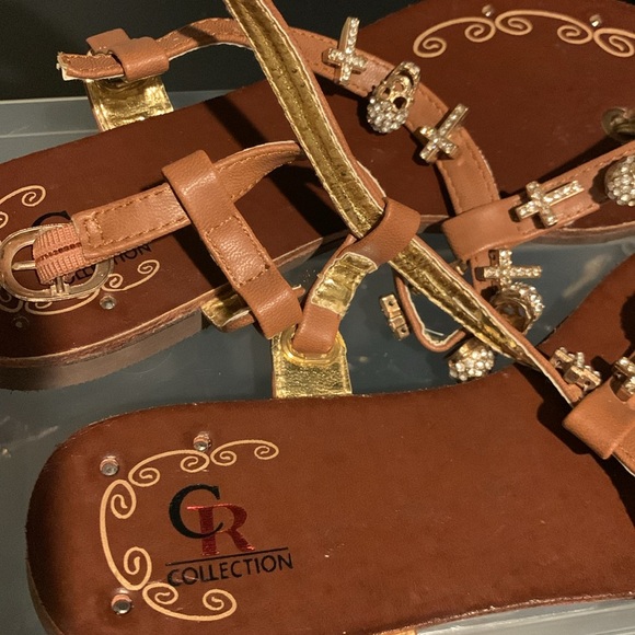 CR COLLECTION Women’s Skull and Cross Jewelled Sandals - New Without Tags - Picture 7 of 8